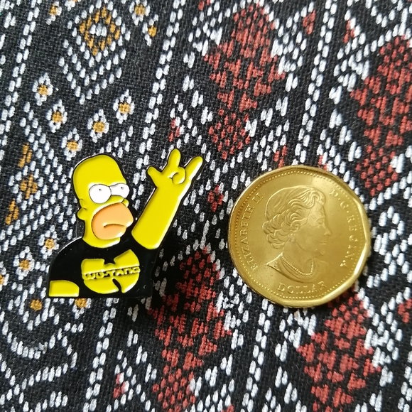 📍2/20$ Homer Simpson Wu-Tang Enamel Pin NWOT - Picture 2 of 5